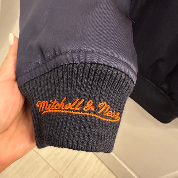 Mitchell & Ness NFL Chicago Bears Gameday Navy Blue Satin Jacket size M -BNWT - Picture 6 of 11